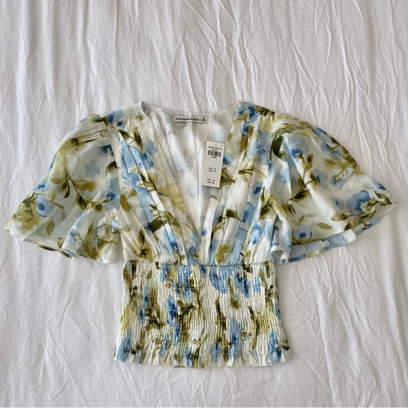 Abercrombie & Fitch Tops - Abercrombie & Fitch Flutter Sleeve Smocked Waist Top